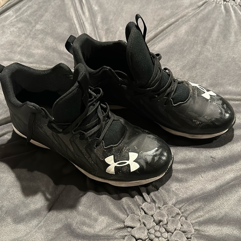 Football cleats